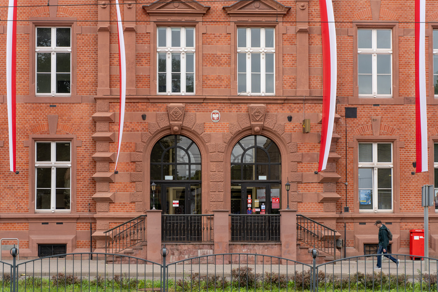 Pocztowo-fasadowo na nowo zdjęcie nr 294029