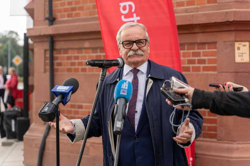 Pocztowo-fasadowo na nowo zdjęcie nr 294020