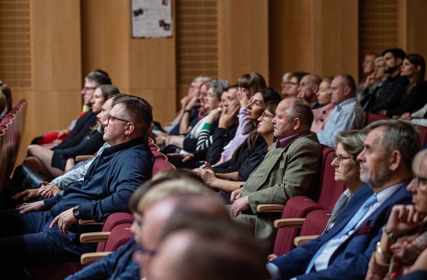 Muzycznym krokiem na zachód zdjęcie nr 294272