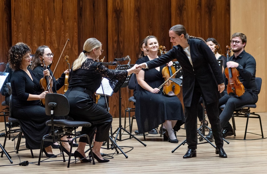 Muzycznym krokiem na zachód zdjęcie nr 294269