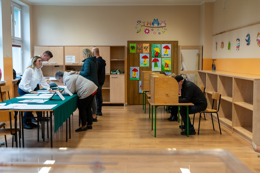 Elblążanki i elblążanie głosują. "To wielki obowiązek i przywilej" zdjęcie nr 294964