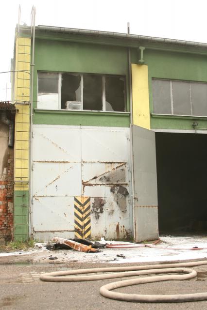Pożar hali przy ulicy Dojazdowej zdjęcie nr 23959