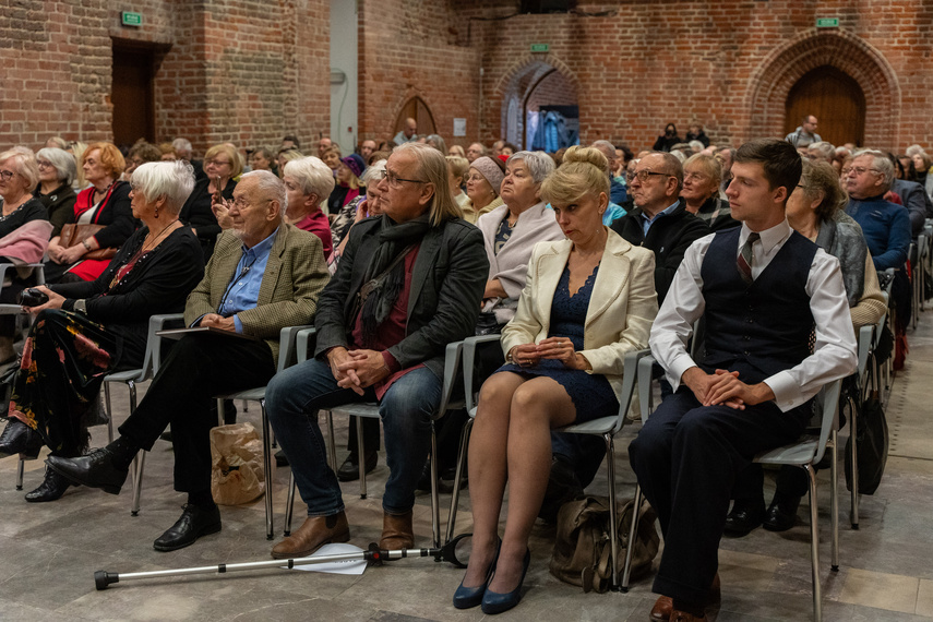 Miłosz Janiak stypendystą Elbląskiego Towarzystwa Kulturalnego zdjęcie nr 296640