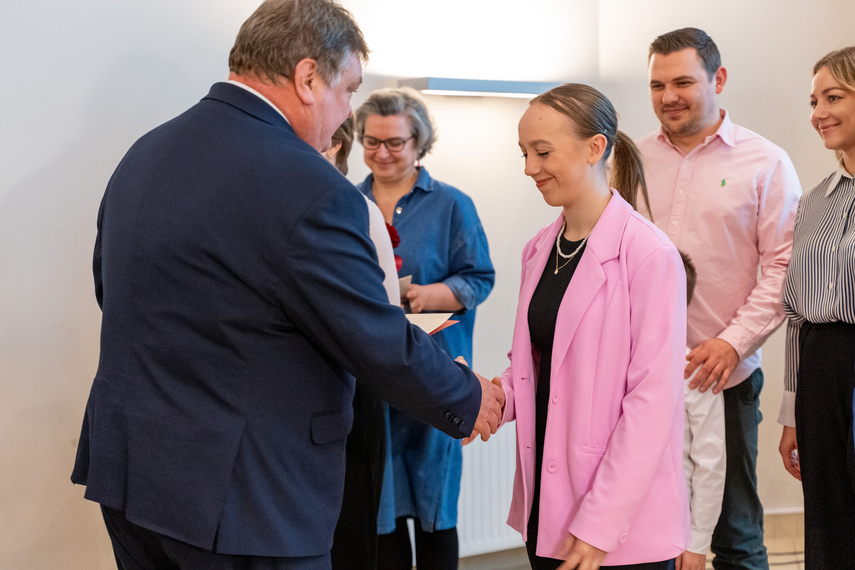 Docenieni za naukę zdjęcie nr 296719