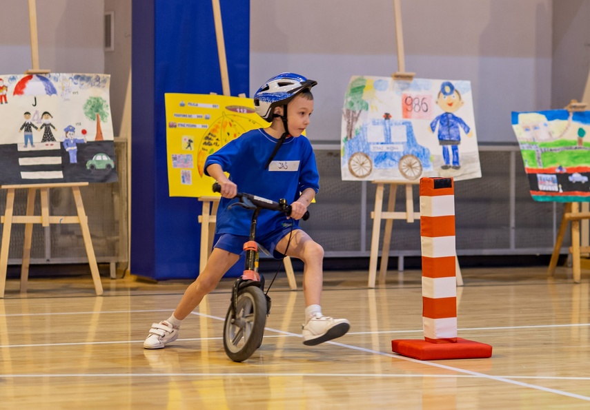 O bezpieczeństwie na sportowo i z zabawą zdjęcie nr 296879