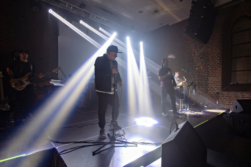 Kaliber 44. Strzał w dziesiątkę zdjęcie nr 297115