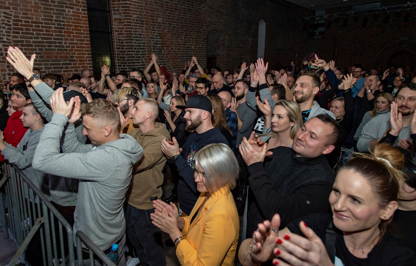 Kaliber 44. Strzał w dziesiątkę zdjęcie nr 297111