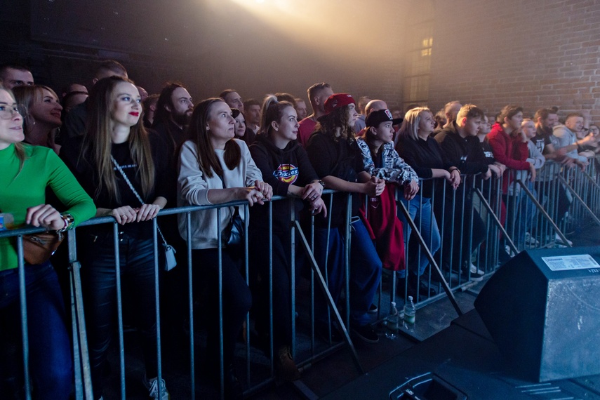 Kaliber 44. Strzał w dziesiątkę zdjęcie nr 297124