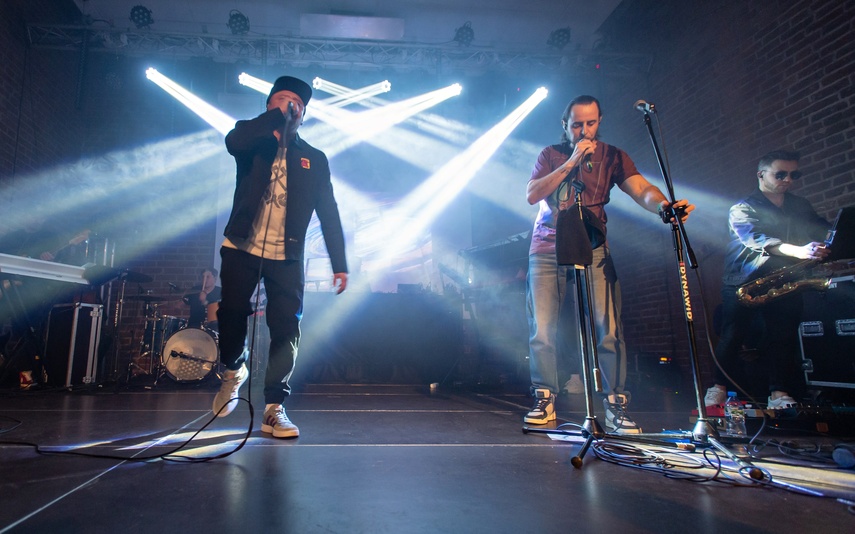 Kaliber 44. Strzał w dziesiątkę zdjęcie nr 297119