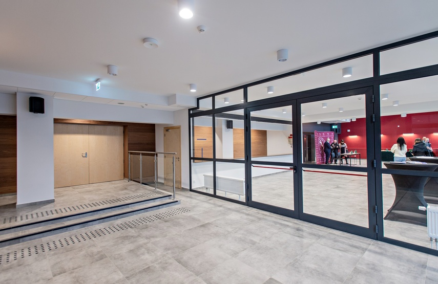 Teatr nasz widziałem ogromny zdjęcie nr 298209