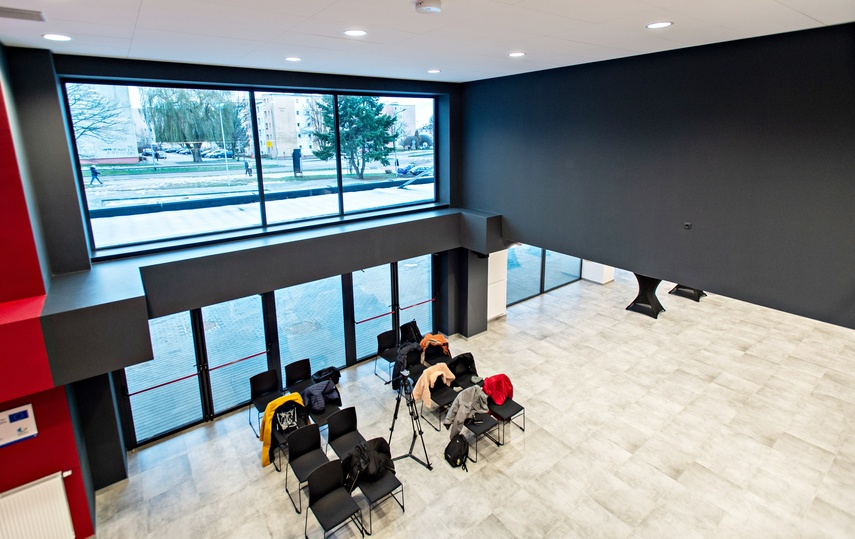 Teatr nasz widziałem ogromny zdjęcie nr 298215