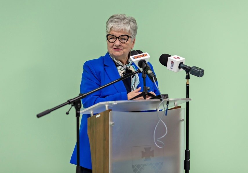 Pięć sal i pięćdziesiąt trzy miliony zdjęcie nr 298428