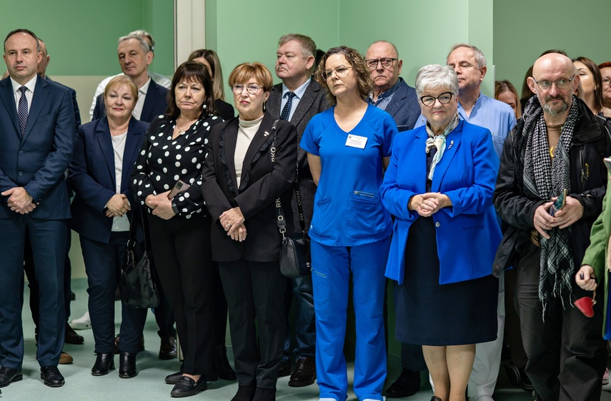 Pięć sal i pięćdziesiąt trzy miliony zdjęcie nr 298425