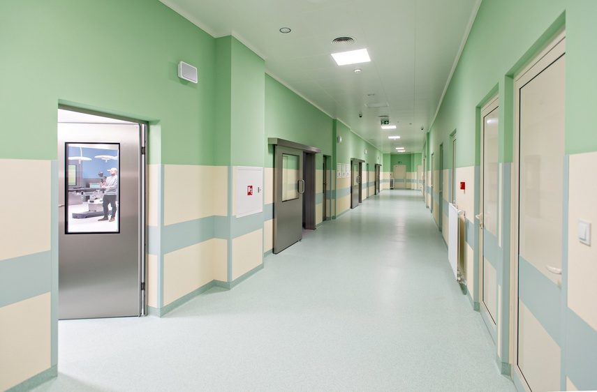 Pięć sal i pięćdziesiąt trzy miliony zdjęcie nr 298435