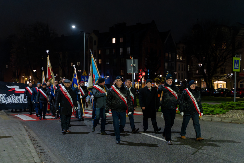 "Strzelano do swojego społeczeństwa". Solidarnościowe obchody Grudnia 1970 zdjęcie nr 298471