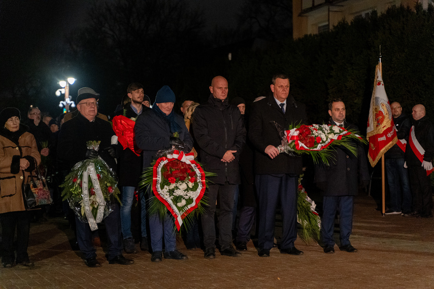 "Strzelano do swojego społeczeństwa". Solidarnościowe obchody Grudnia 1970 zdjęcie nr 298488