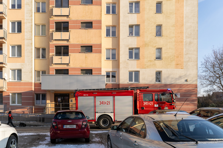 Zapalił się garnek. W panice wyrzucił go przez okno zdjęcie nr 299802