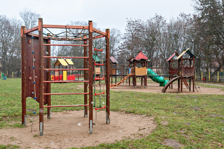 Przymiarki do prac w parku Kajki zdjęcie nr 300801