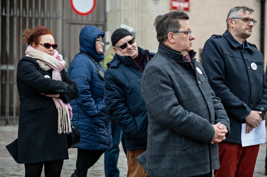 Rzecznik ogłasza swój start w wyborach na prezydenta zdjęcie nr 301234