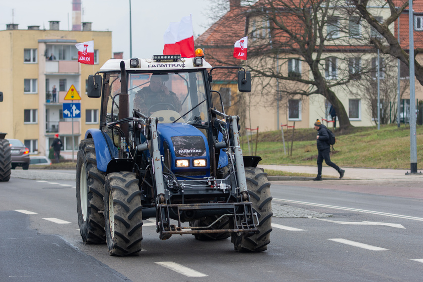 "Potrzebujemy konkretnych rozwiązań". Rolnicy protestowali na ulicach Elbląga zdjęcie nr 301564