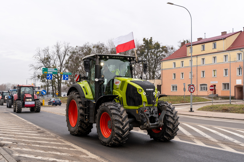 "Potrzebujemy konkretnych rozwiązań". Rolnicy protestowali na ulicach Elbląga zdjęcie nr 301557