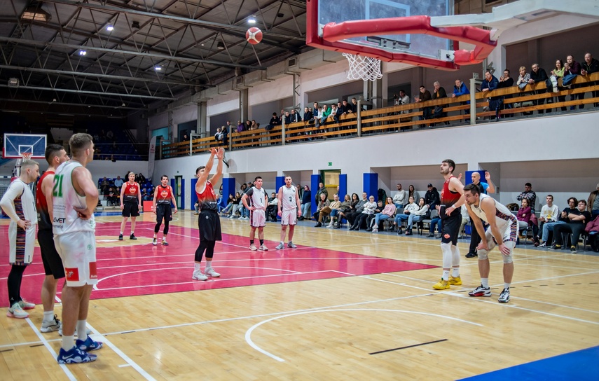 Basketball włącza turbo i odjeżdża zdjęcie nr 302407