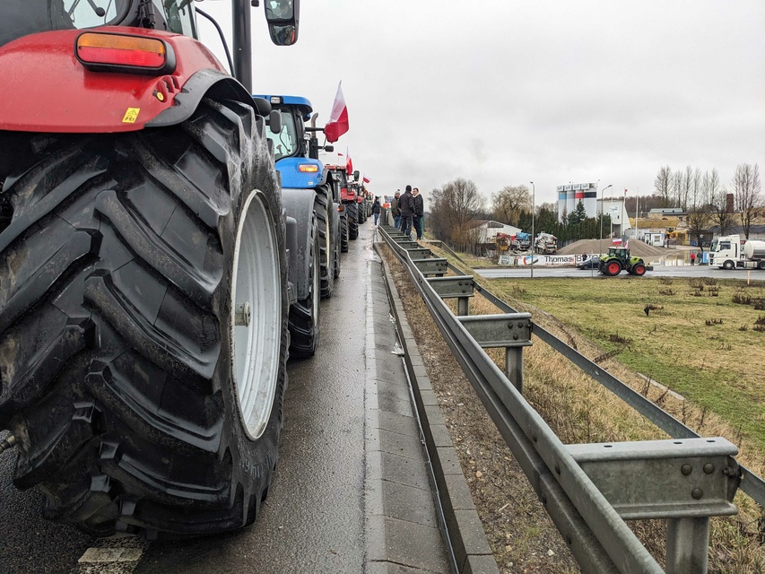 Rolnicza blokada na obwodnicy zdjęcie nr 302421