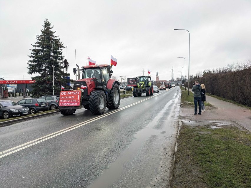 Rolnicza blokada na obwodnicy zdjęcie nr 302426