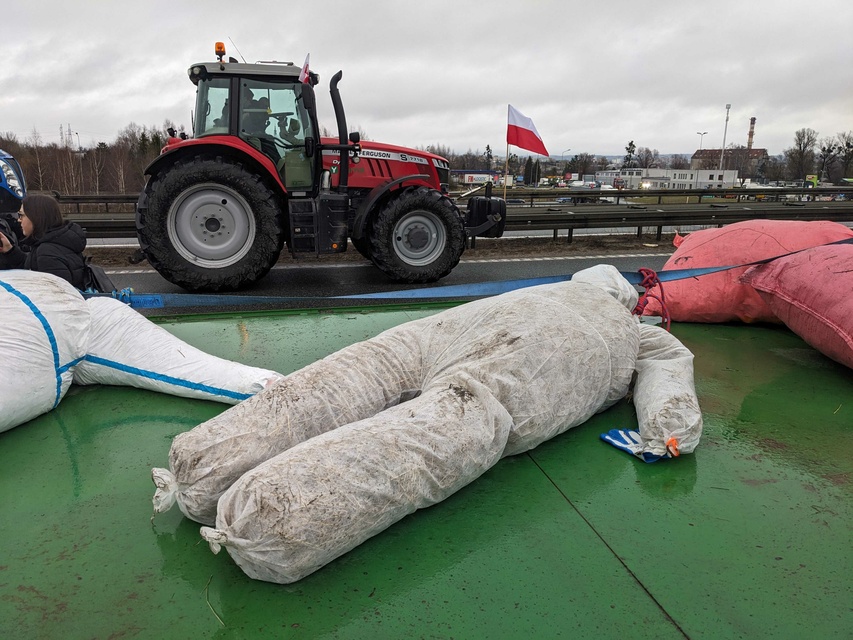 Rolnicza blokada na obwodnicy zdjęcie nr 302420