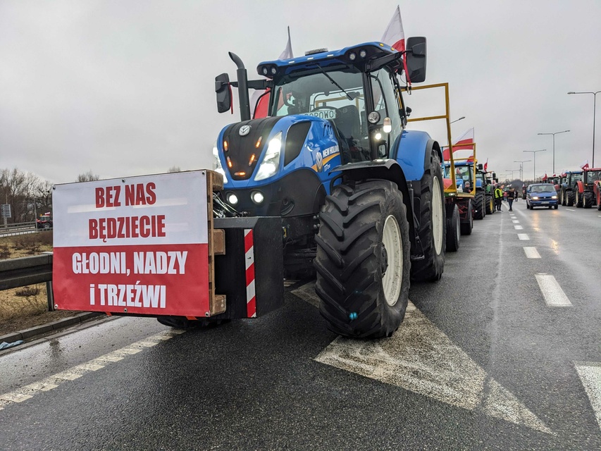 Rolnicza blokada na obwodnicy zdjęcie nr 302422