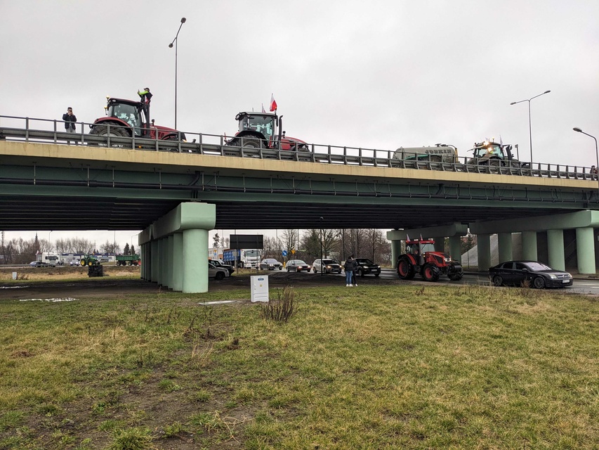 Rolnicza blokada na obwodnicy zdjęcie nr 302424