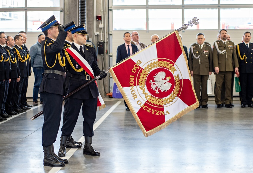 Komendant żegna się ze strażacką służbą zdjęcie nr 302577