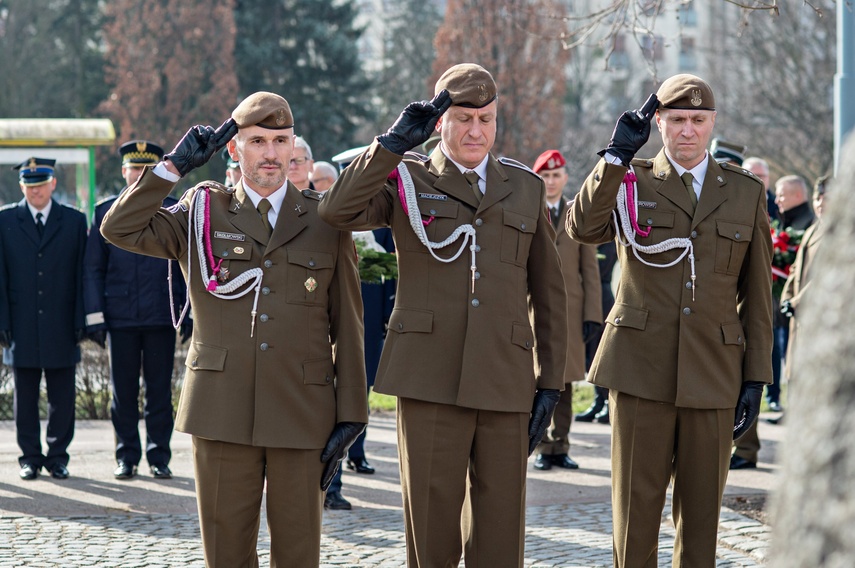 Elbląg pamięta o wyklętych i niezłomnych zdjęcie nr 302922