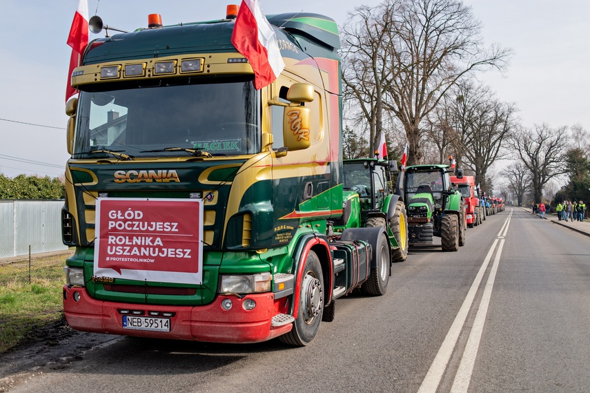 Rolnicy: rząd zamiast konkretów daje nam ochłapy zdjęcie nr 303821