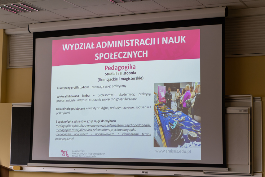 Medyczne i społeczne otwarte drzwi zdjęcie nr 303840