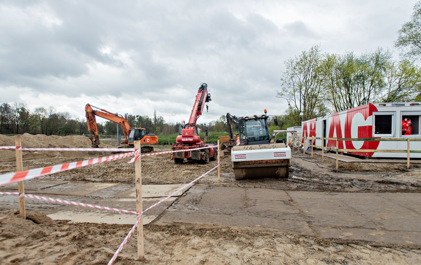 Co słychać na budowie kąpieliska? zdjęcie nr 304587