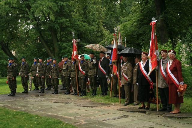 Elbląg W Parku Traugutta odsłonięto Obelisk Inwalidów Wojennych
