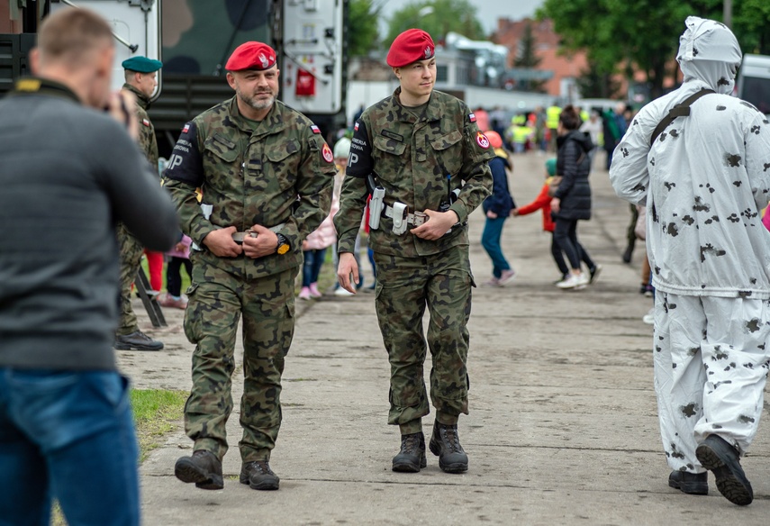 Festyn w mundurach zdjęcie nr 307247