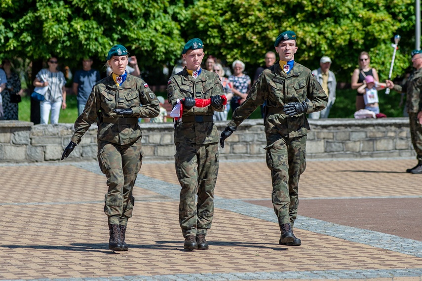 Jeszcze nie oficerowie, ale już nie szeregowi zdjęcie nr 308321