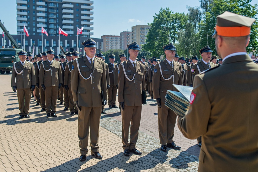 Jeszcze nie oficerowie, ale już nie szeregowi zdjęcie nr 308338