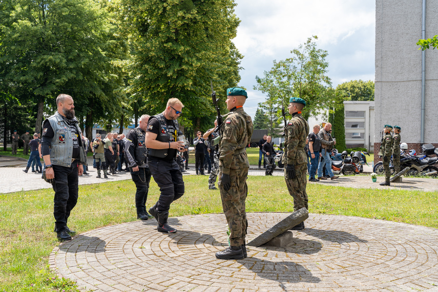 Uczcili pamięć kolegów poległych na wojskowych misjach zdjęcie nr 309738