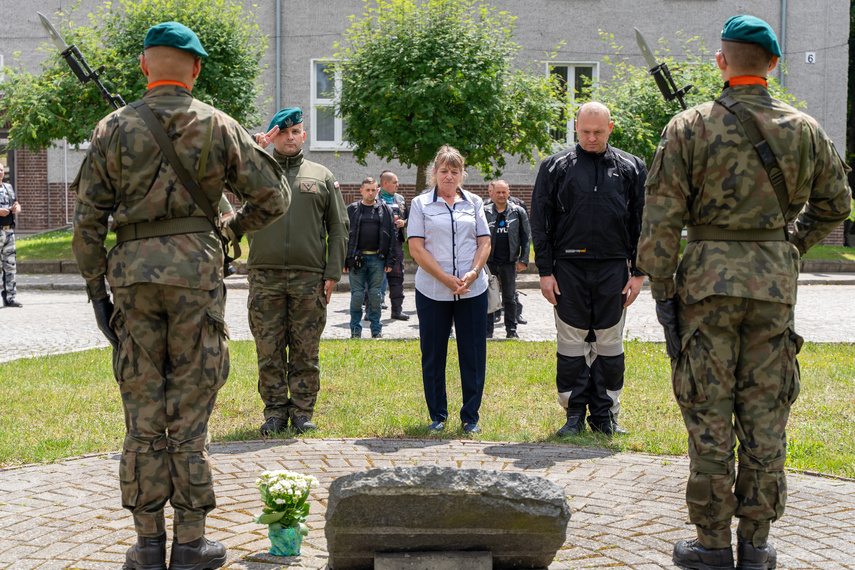 Uczcili pamięć kolegów poległych na wojskowych misjach zdjęcie nr 309742