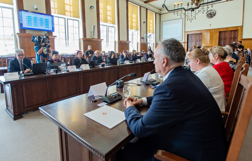 Jednogłośnie poparli prezydenta zdjęcie nr 310710