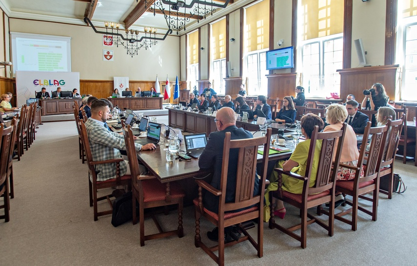 Jednogłośnie poparli prezydenta zdjęcie nr 310711