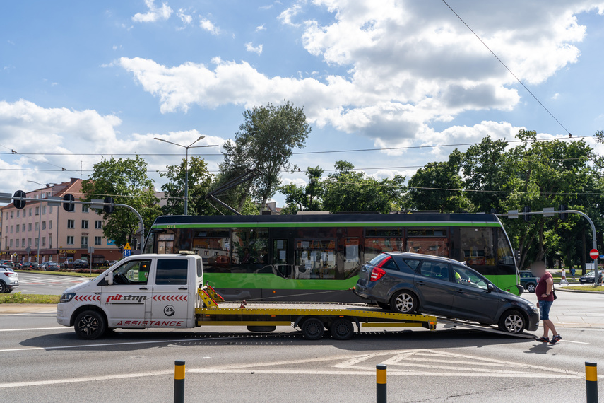  Zderzenie z tramwajem zdjęcie nr 310743