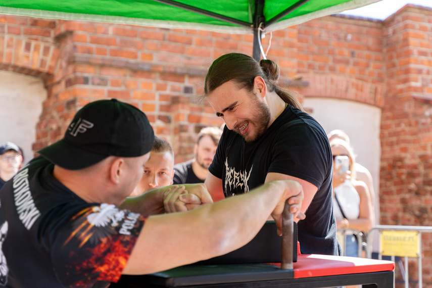 Armwrestling, streetball i amerykański styl zdjęcie nr 312009