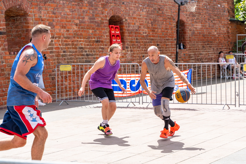 Armwrestling, streetball i amerykański styl zdjęcie nr 311994