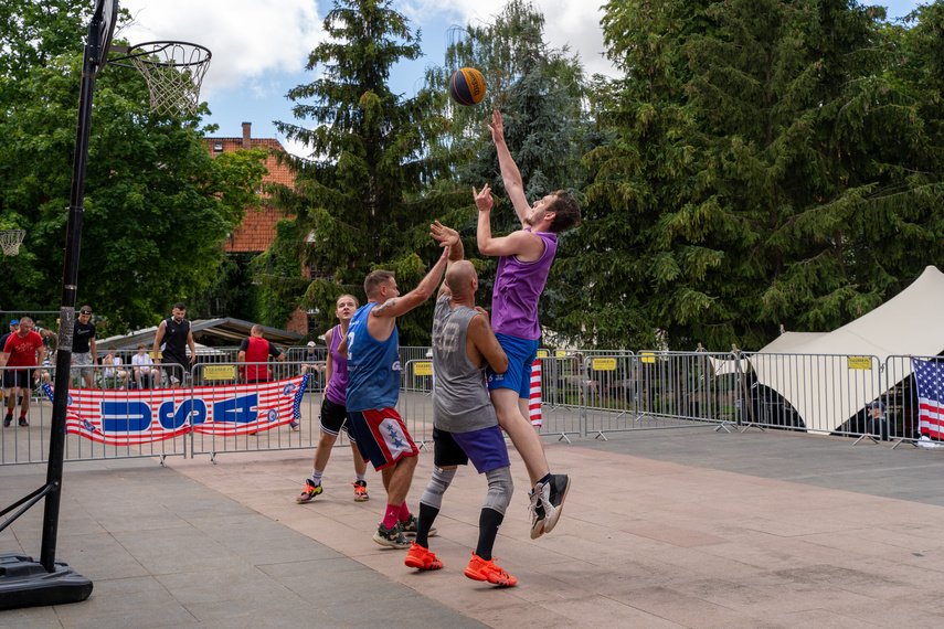 Armwrestling, streetball i amerykański styl zdjęcie nr 312000