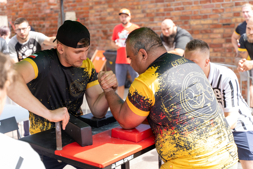 Armwrestling, streetball i amerykański styl zdjęcie nr 312015