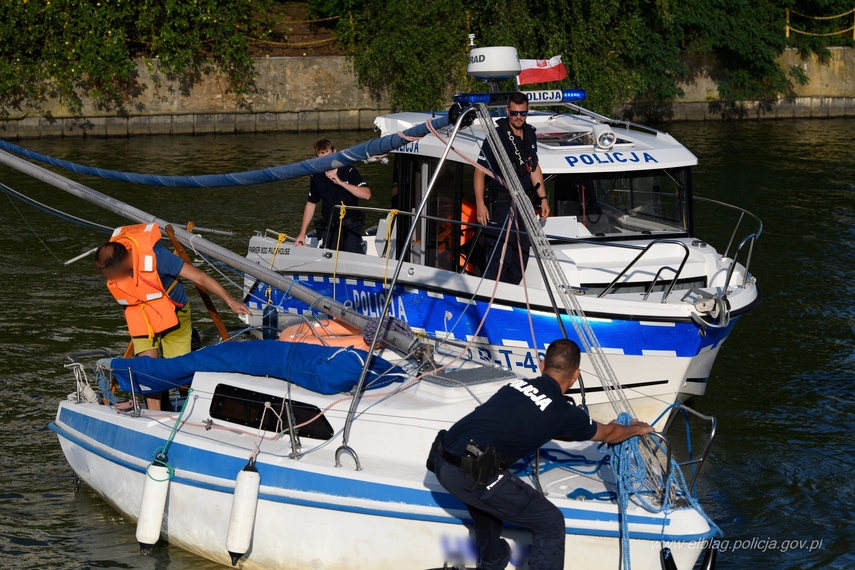 Akcja ratunkowa na Zalewie Wiślanym zdjęcie nr 312045